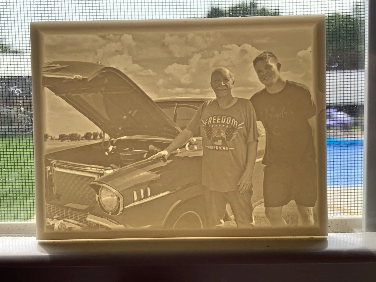Family photograph revealed in a custom lithophane
